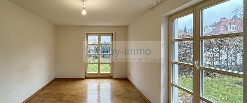 270 qm eigener Garten / 2 Terrassen / 2 Zimmerwohnung in Harlaching/ EBK / Duplex TG unten - Foto 1