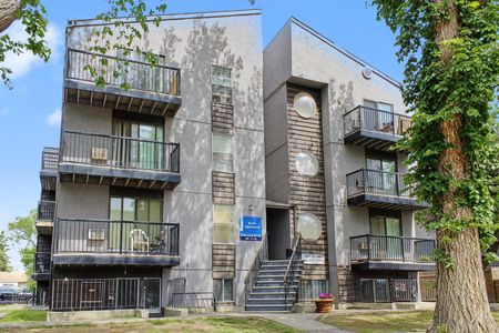 Booth Apartments - Photo 3