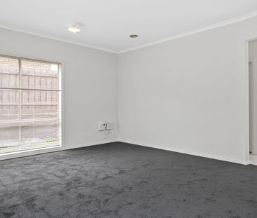 Cosy South Morang Townhouse - Photo 5