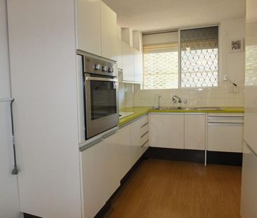 1/26 Rainey St, Chermside, Qld 4032 - Photo 3