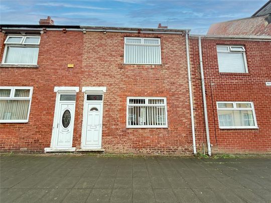 2 bedroom terraced house to rent - Photo 1