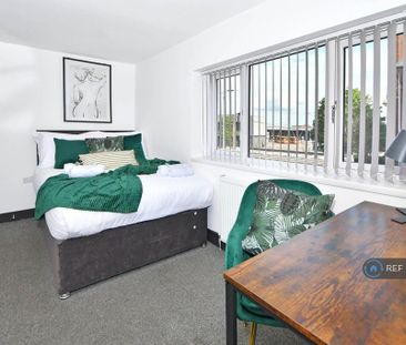 1 bedroom in a house share to rent - Photo 5