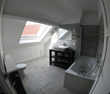 Location Maison 4 pièces 93m² LA MADELEINE 59110 - Photo 4