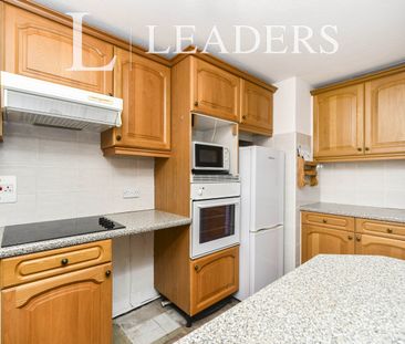 2 bedroom apartment to rent Ashdown, Eaton Road, Hove, BN3 - Photo 6