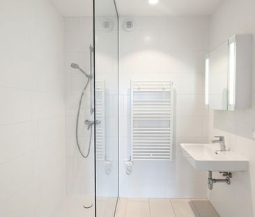 Sonnwendviertel: 2-Zimmer-Wohnung mit Balkon im 14. OG – Fitnessrau... - Foto 6