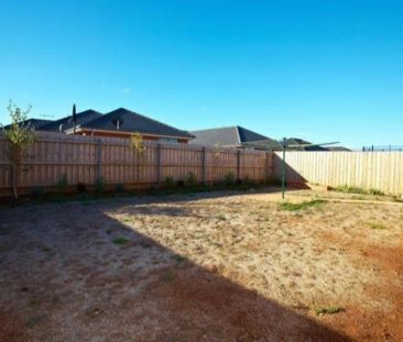 ** UNDER APPLICATION** Spacious Family Living in Kurunjang – $480 p... - Photo 2