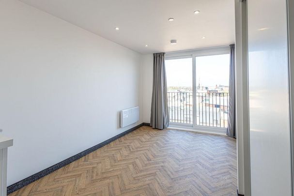 Studio to rent - Photo 1