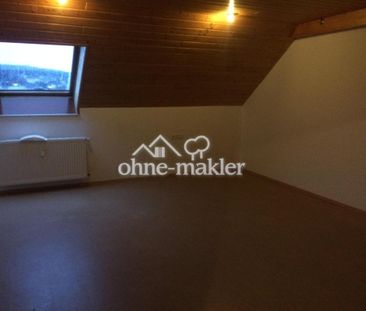 Ansprechende 4-Zimmer-Wohnung + Garage und Stellplatz - Photo 1