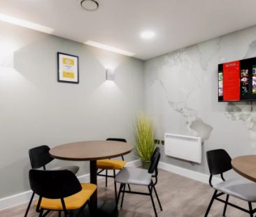 Premier Studio table & 2 chairs - Photo 6