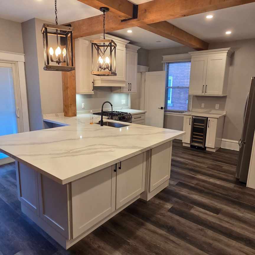 For Lease - 16 Cedar Avenue Unit# 1, Hamilton, Ontario - Photo 1