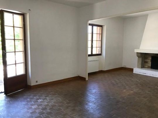 Location Appartement 3 pièces 97m² LES VANS 07140 - Photo 1