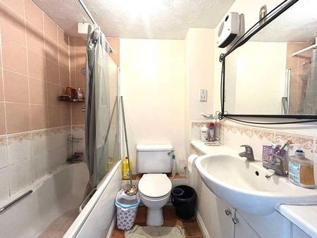 Winslet Place, Oxford Road, Reading, Berkshire, RG30 - Photo 5