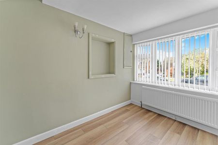 3 bedroom semi-detached house to rent - Photo 5