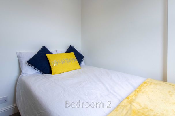 Room 1 - Photo 1