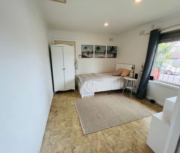 Noble Park - Photo 3