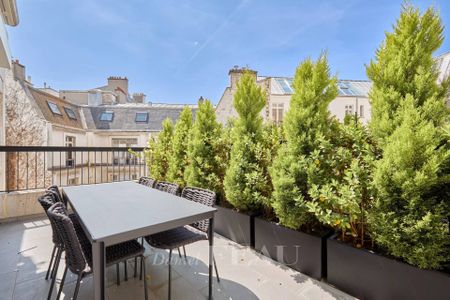 Location appartement, Paris 8ème (75008), 5 pièces, 164.67 m², ref 85494267 - Photo 3