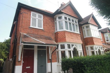 1 bedroom maisonette to rent Limes Road, Weybridge, KT13 - Photo 5