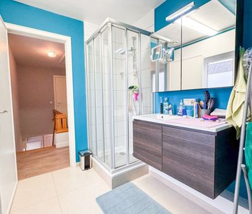 Charmante rustig gelegen woning met ruime tuin en garage! - Photo 2