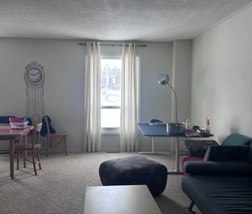 For Lease - 433 Keats Way Unit# 1, Waterloo, Ontario - Photo 2