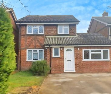Corby Drive, Englefield Green, Egham, TW20 0TR - Photo 4