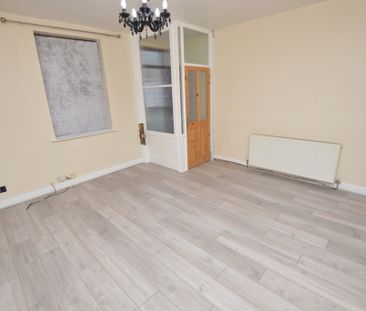 2 Bedroom Terraced House - Photo 4