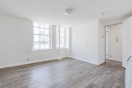 Seaside, Eastbourne - Photo 2