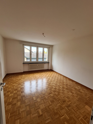 Sonnige, helle Wohnung sucht Mieter! - Foto 1