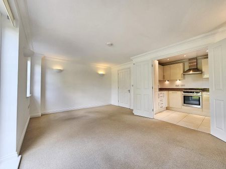 2 bedroom maisonette to rent - Photo 2