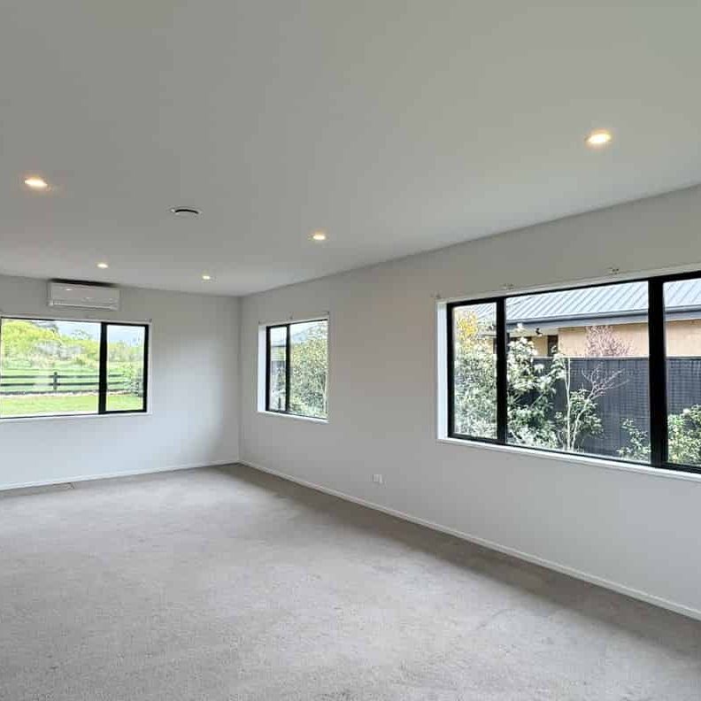 Four bedroom home in popular Pegasus! - Photo 1
