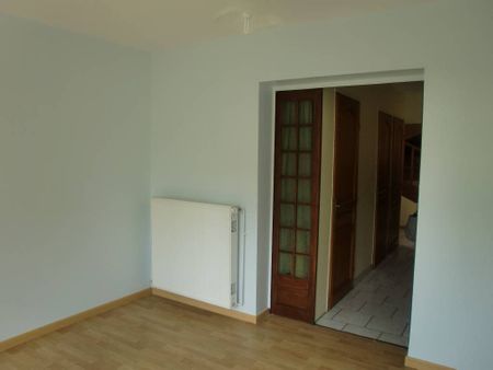 A louer : Maison T6 - 156m² - Homblières (02720) - Photo 4