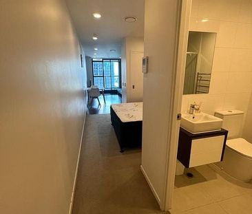 Cozy studio apartment available now - Photo 4