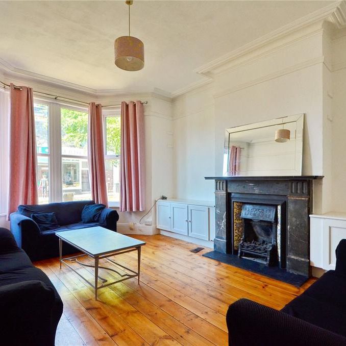 6 bedroom terraced house to rent - Photo 1