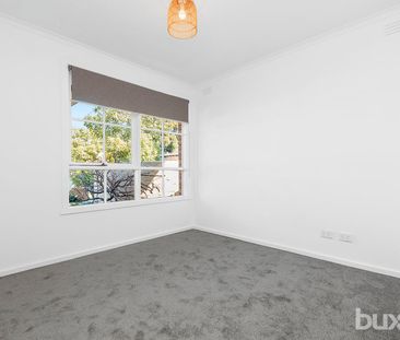 7/143 Weatherall Road, Cheltenham, VIC, 3192 - Photo 2
