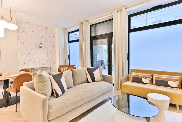 Rue des Jeuneurs - Photo 1