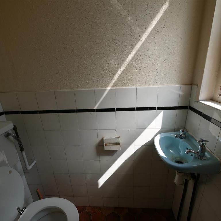 8 bedroom house share to rent - Photo 1