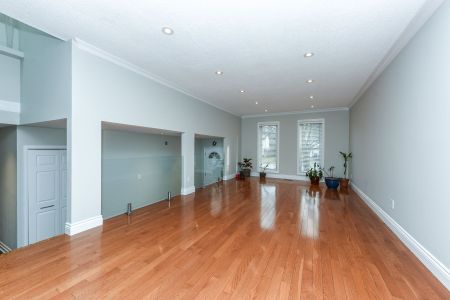 For Lease - 3162 Folkway Drive Unit# Upper Level, Mississauga, Ontario - Photo 2