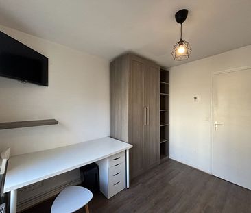 APPARTEMENT T1 REIMS CENTRE - 21.4 M² - Photo 3