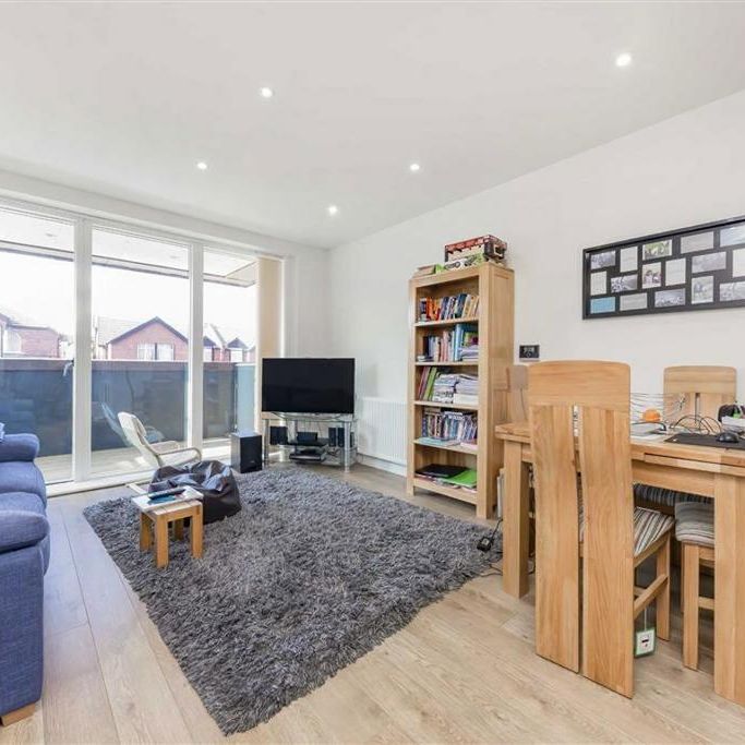 1 bedroom flat to rent - Photo 1