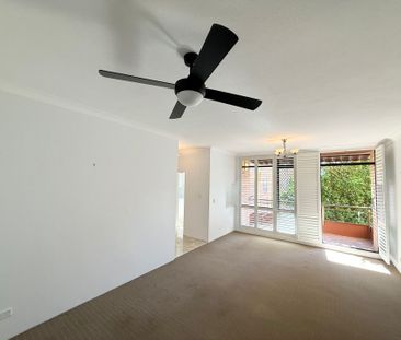2 bedroom unit in a beachside locale - Photo 1