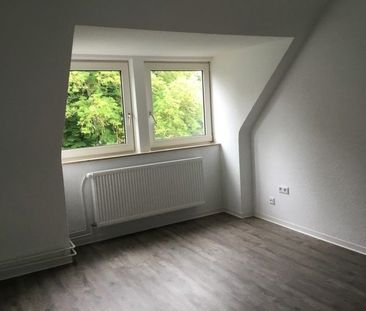 Preiswerte, individuelle 3-Zimmer-Wohnung mit Ausblick - Foto 1