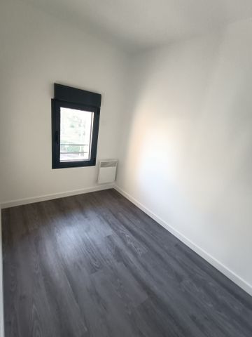 Location Appartement 1 pièce 32m² AGEN 47000 - Photo 4