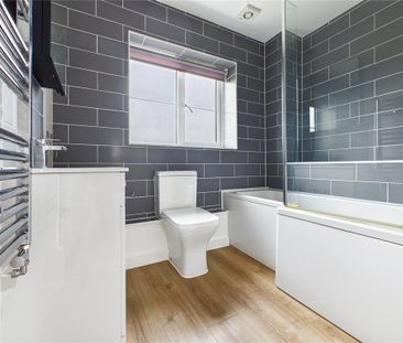 3 bedroom semi-detached house to rent - Photo 6