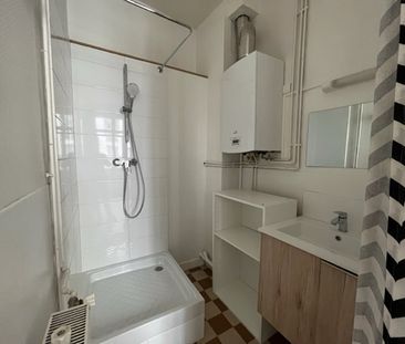Location Appartement 1 pièce 23m² LILLE 59000 - Photo 4
