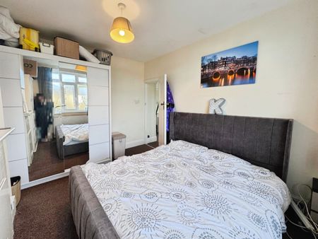 Cricketfield Grove, Leigh-On-Sea - Photo 5