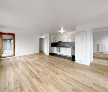 Rental Apartment Paris 18th Chapelle - Photo 3