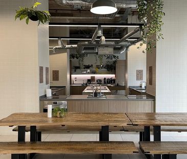 The Ark, Crossharbour Plaza, London, E14 - Photo 6