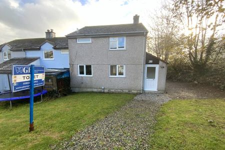 2 bedroom end of terrace house to rent - Photo 4