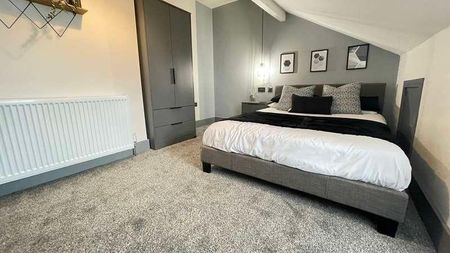 Salisbury Grove, Armley, Leeds, LS12 - Photo 3