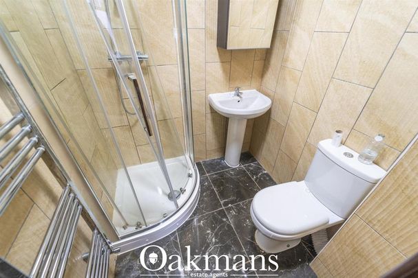 8 bedroom house to rent - Photo 1