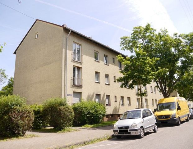 ﻿Schöne 2-Zimmer-Wohnung mit Tageslichtbad und Balkon im Limes-Quartier zu vermieten!! - Photo 1